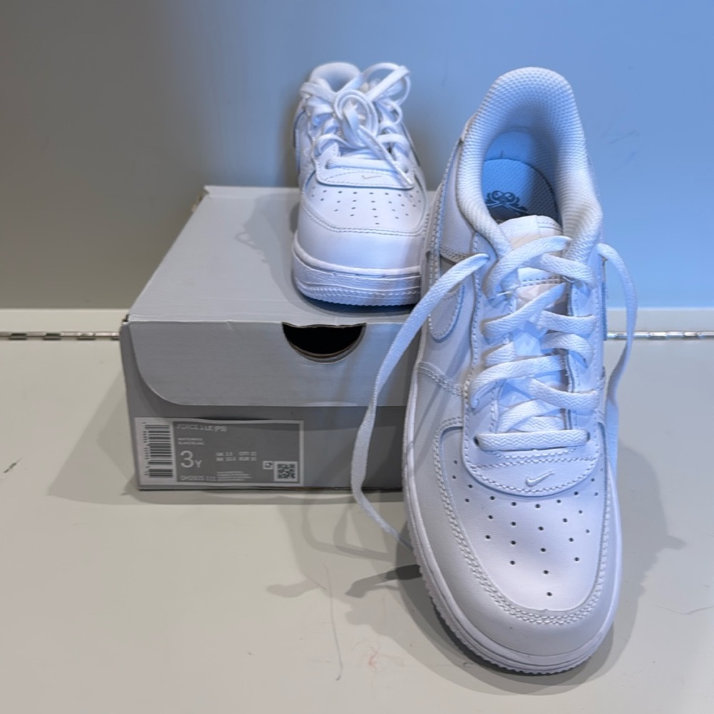 Youth size 3 Air Force 1